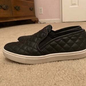 Steve Madden Slip ons